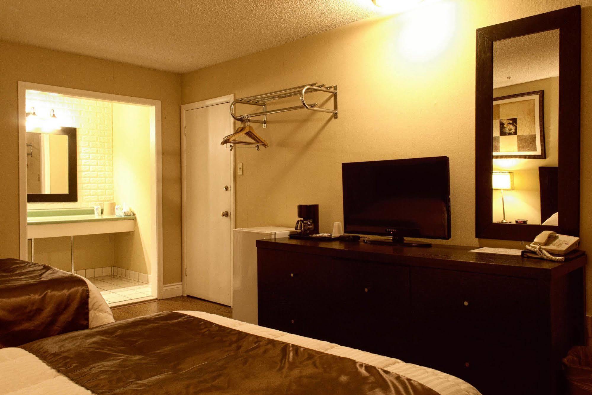 Hotel Moncton Kültér fotó