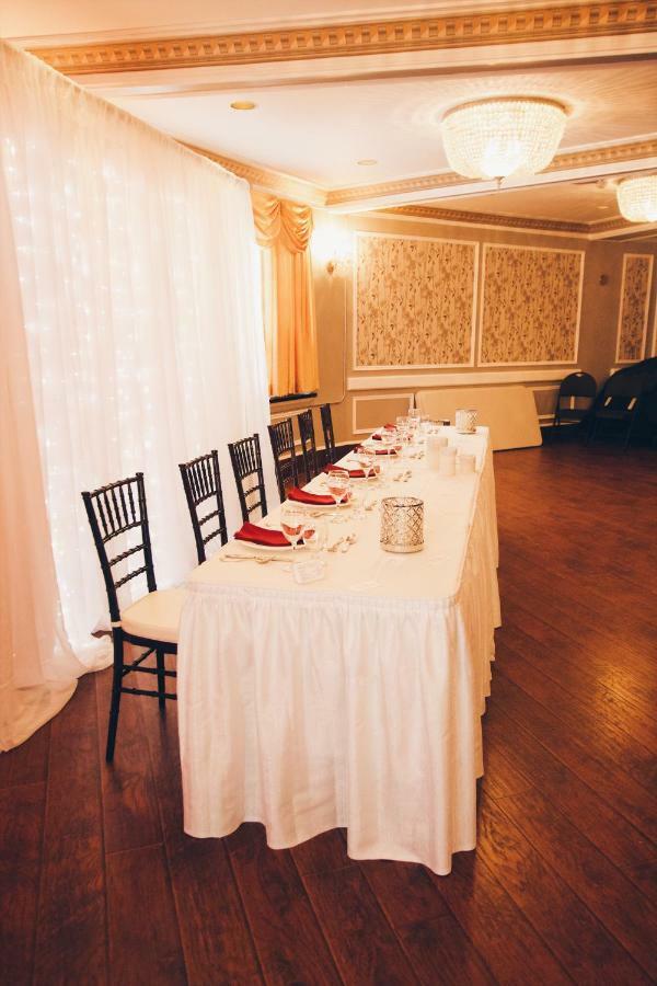 Hotel Moncton Kültér fotó
